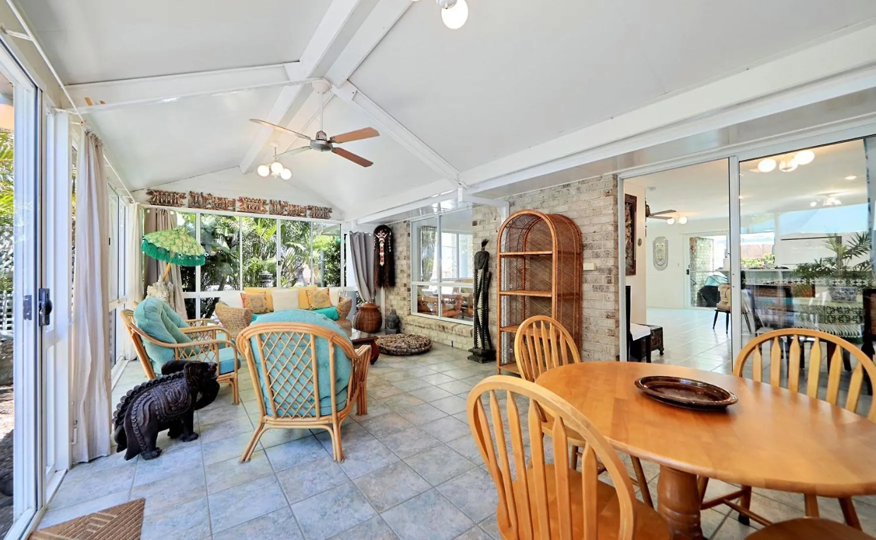 Tranquil Tides Villa Bargara 0*,  Australia