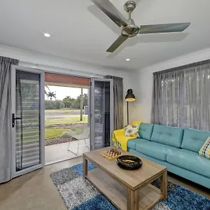 Bed & Breakfast 12th Tee, Bargara