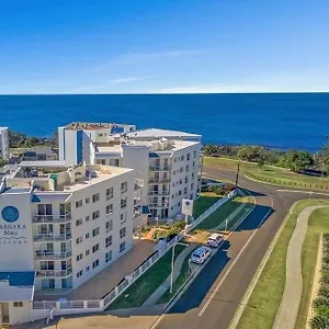 Resort Blue, Bargara